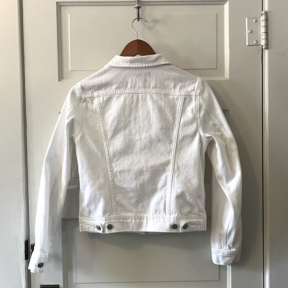 J. Crew Women’s Classic Denim Jacket - S - Picture 4 of 8